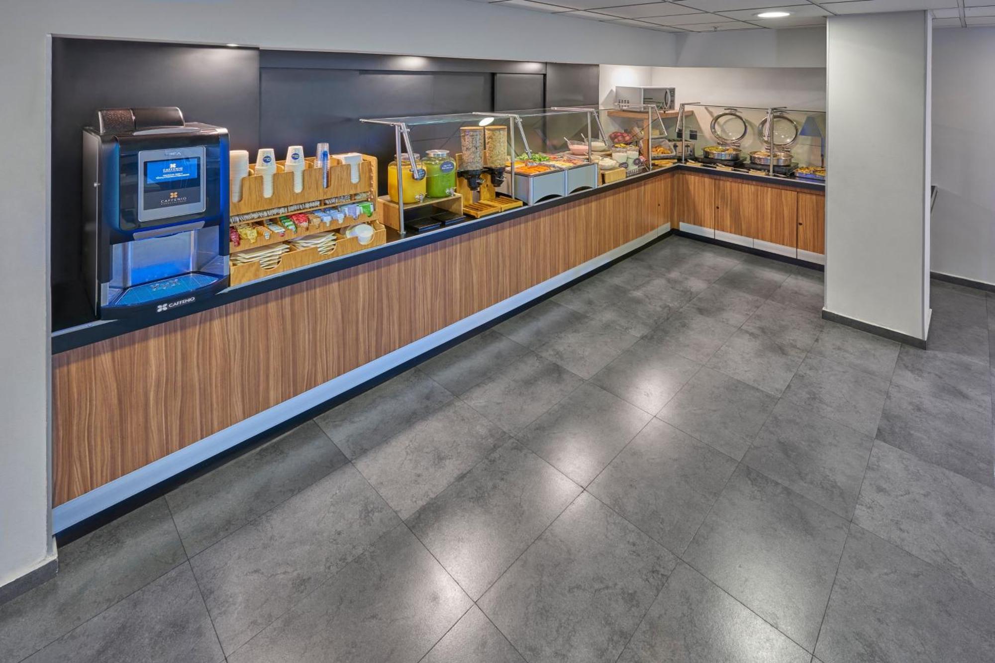 Hotel Express Cdmx Plaza 4*